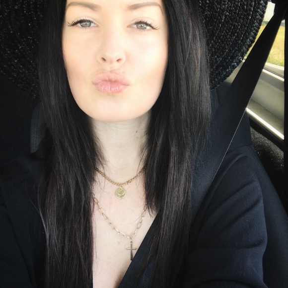 ABOUT ME - Picture 7 of 11